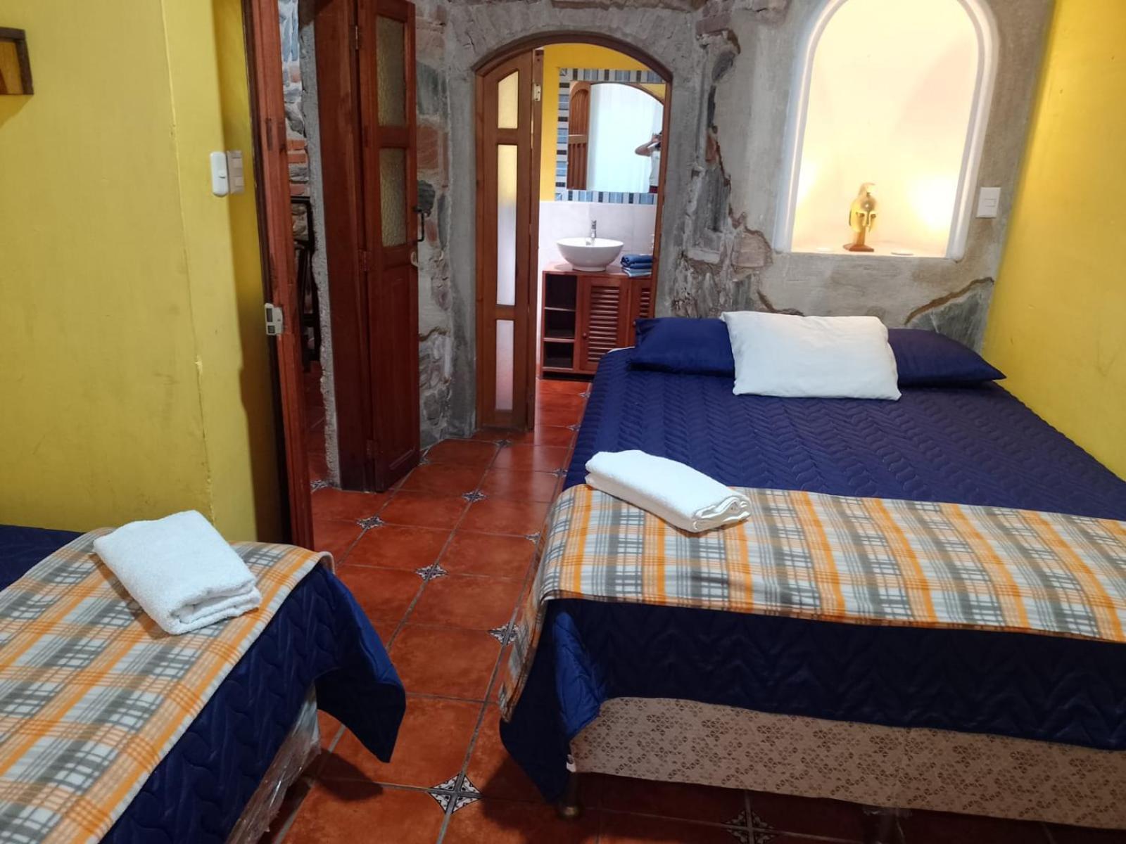 Hotel Posada Gutierrez Antigua Екстер'єр фото