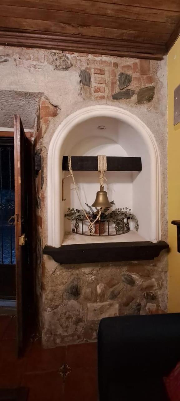 Hotel Posada Gutierrez Antigua Екстер'єр фото
