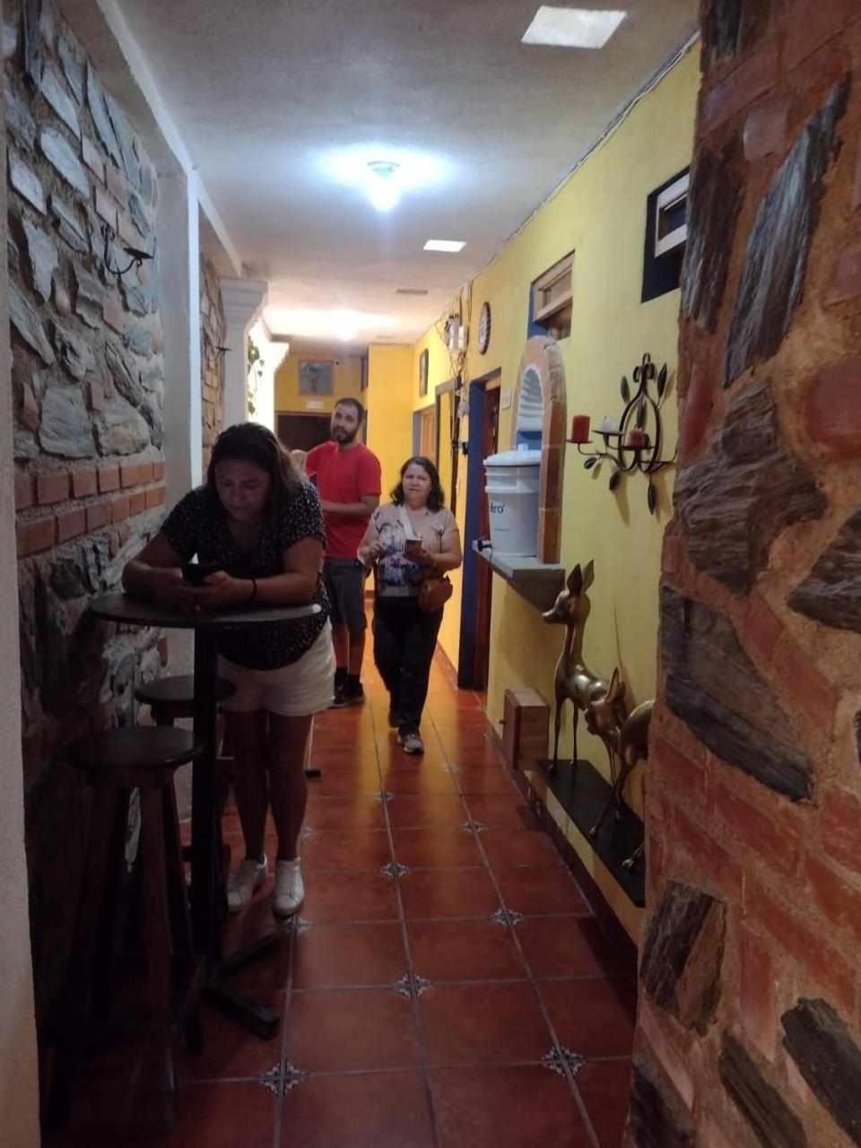 Hotel Posada Gutierrez Antigua Екстер'єр фото
